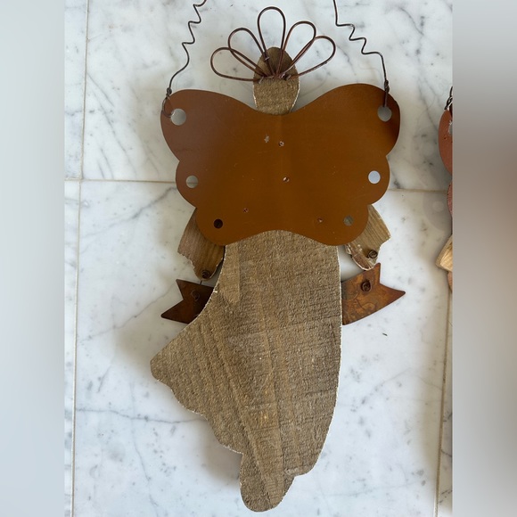 Wood and Metal Rustic Christmas Decor - Picture 7 of 7